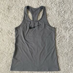 Nike Pro Racerback Tank Top, Womens Small Gray Dri-Fit Slim Fit Running Swoosh